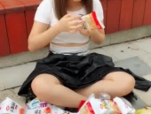 小姐姐带弟弟买零食视频,小姐姐带弟弟甜蜜选购记